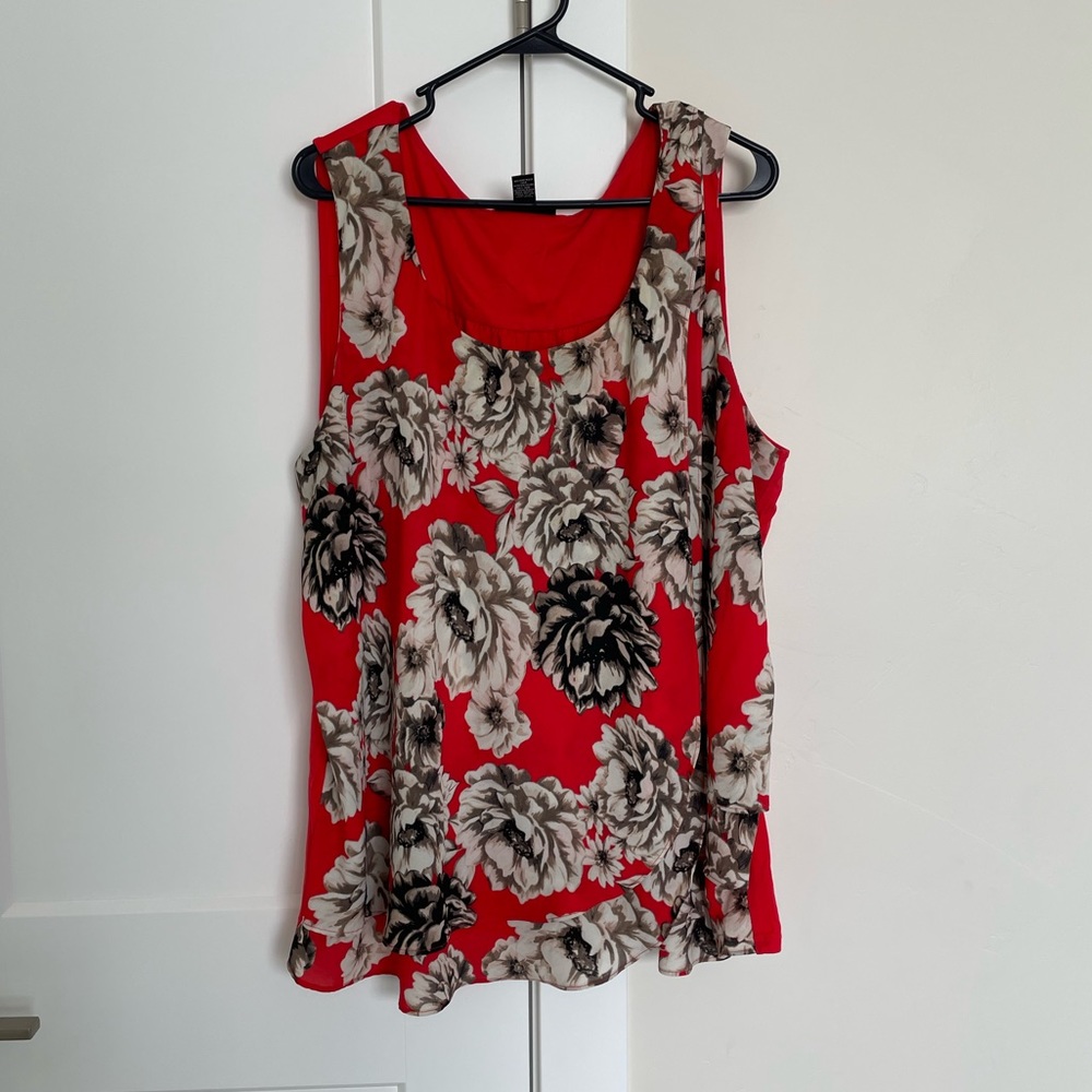 Red Floral Print Sleeveless blouse
